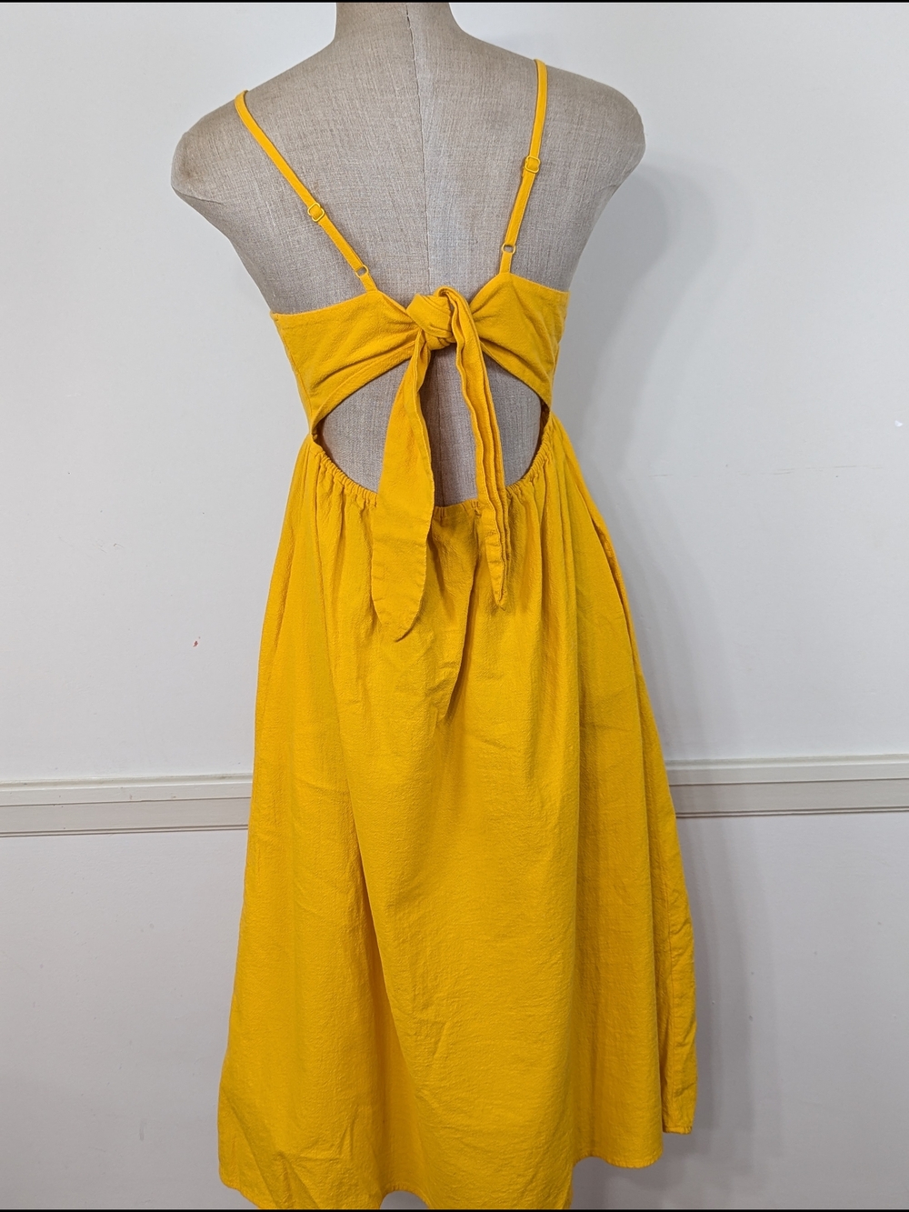 Universal Thread Bright Yellow Sundress Open Tie Back 100% Cotton With Pockets - Picture 4 of 12